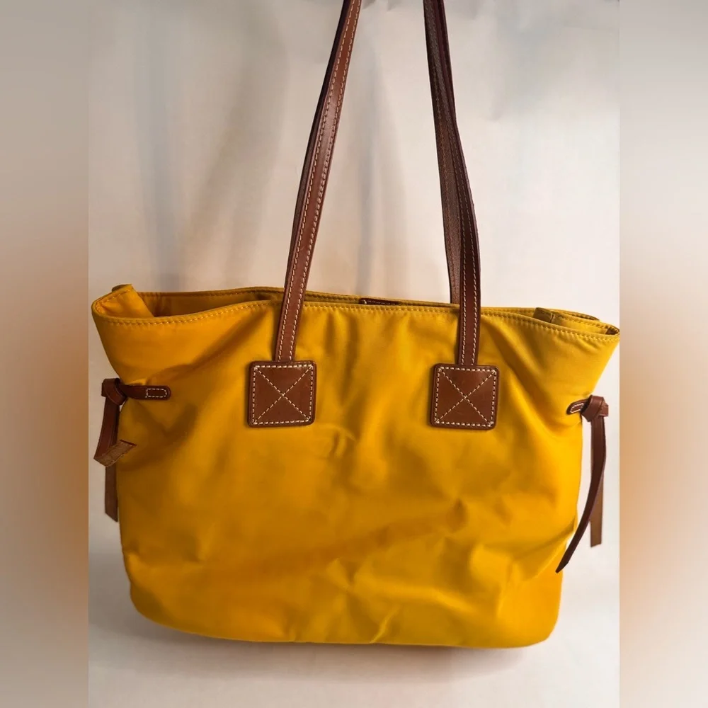 EUC Dooney & Bourke Victoria Nylon Shopper Tote in Mustard - Picture 4 of 11